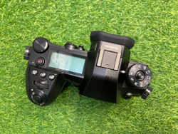 Panasonic Lumix DC-G9 430 кадров
