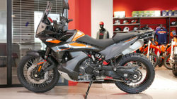 KTM 890 Adventure black