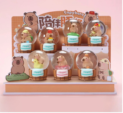 Коллекционные игрушки "Capybara Glass Ball"