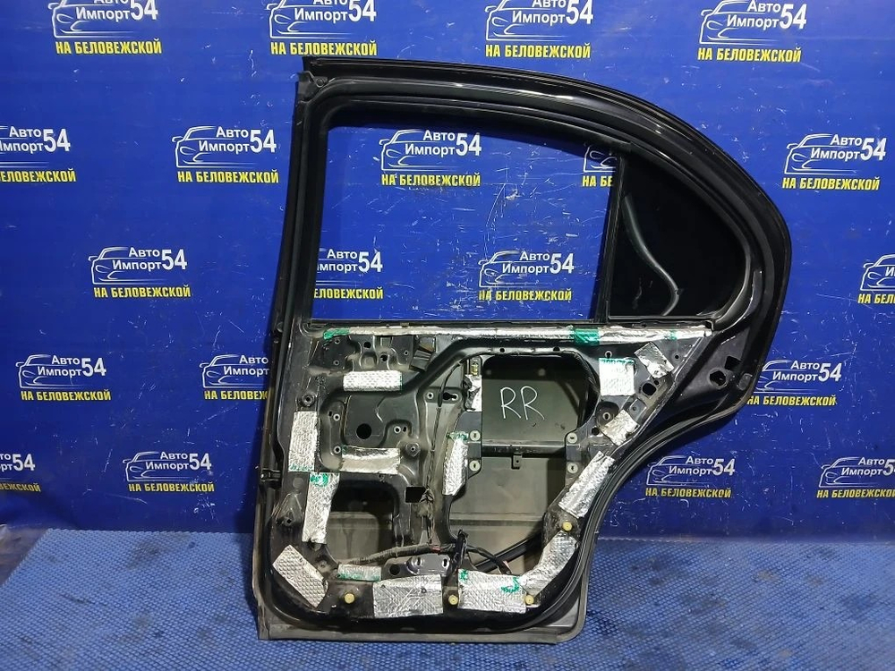 Дверь задняя правая NISSAN CEFIRO 1994