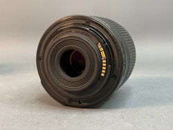 Canon 600D kit 18-55mm 3.5-5.6 IS ll 9.000 кадров