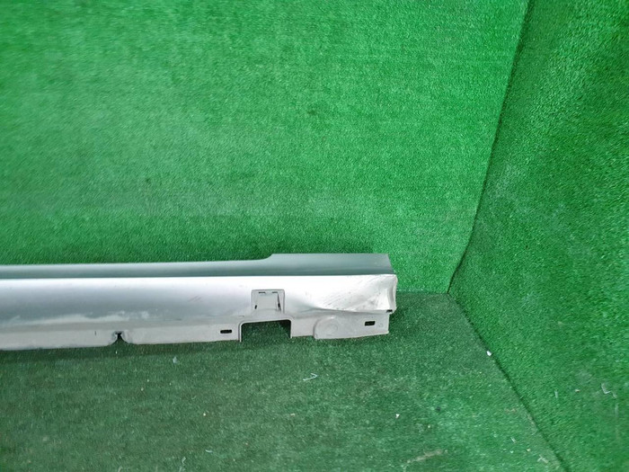 Накладка порога правая Mercedes E C238 (2016-2021)