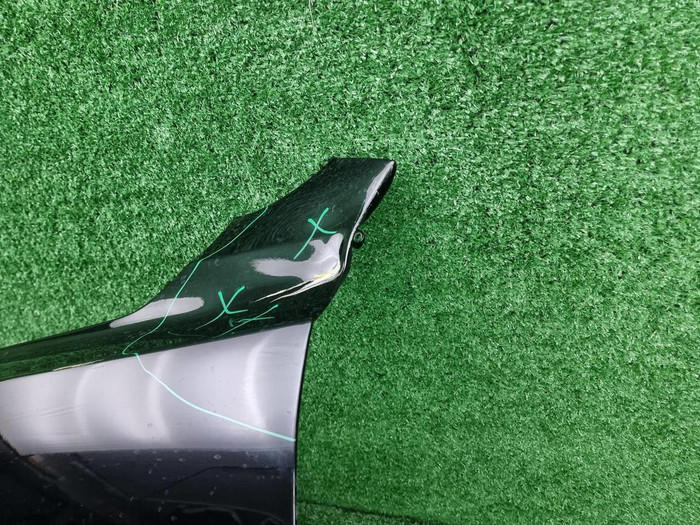 Крыло переднее левое Bentley Bentayga (2015-2020)