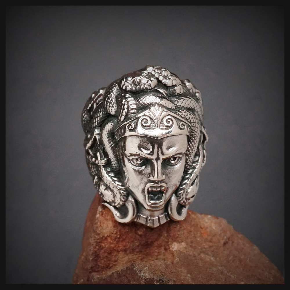 Кольцо "Медуза Горгона" мельхиор , 16 - 18 р