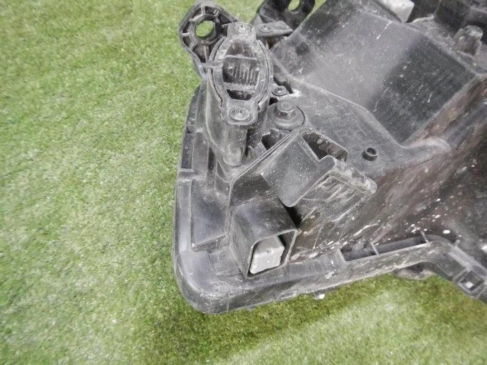 Фара правая Genesis G80 2 (2020-2024) LED