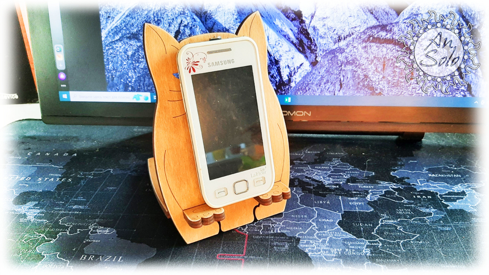 Подставка под телефон "Кот"