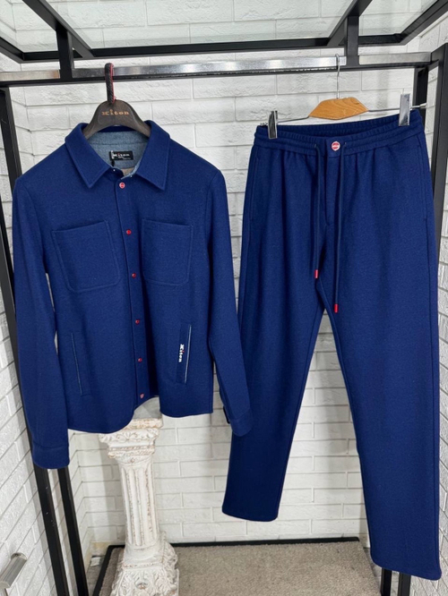 Кашемировый костюм Kiton