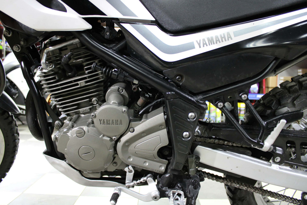 Yamaha SEROW 250  DG11J-001544