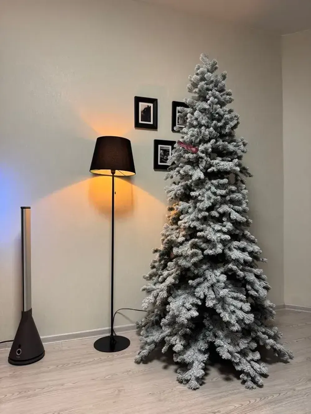 Заснеженная ель «Кадриль» (Литая хвоя) 210 см / 2,1 м