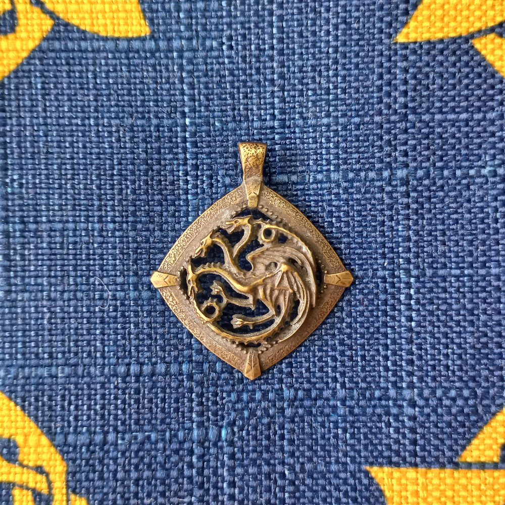 Подвеска. Герб дома Таргариенов