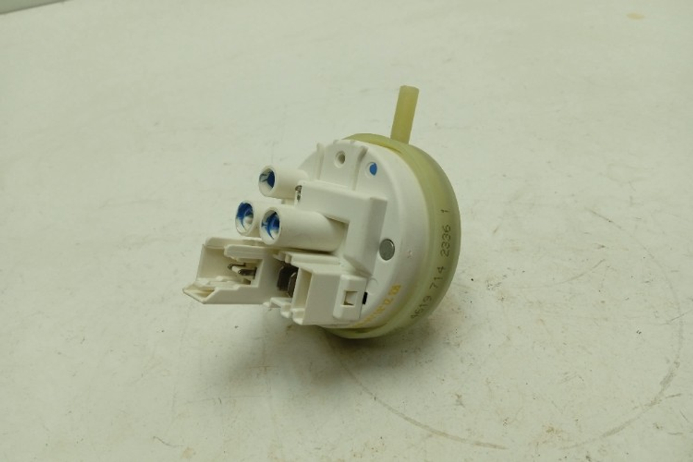 AWOC0714 кт138 Датчик уровня воды для стиральной машины Whirlpool AWOC0714 б/у
