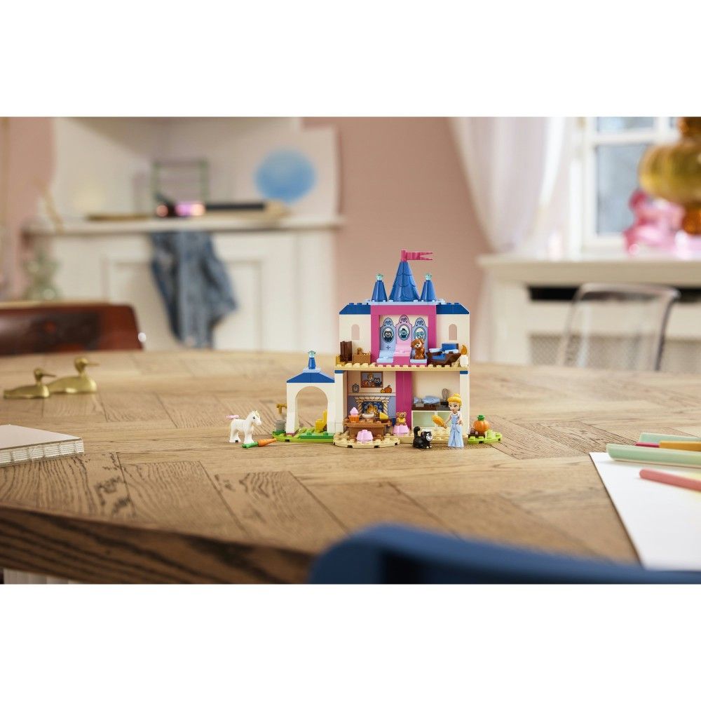 Конструктор LEGO Disney Princess 43283 Замок Золушки и её друзья-животные — фото 11