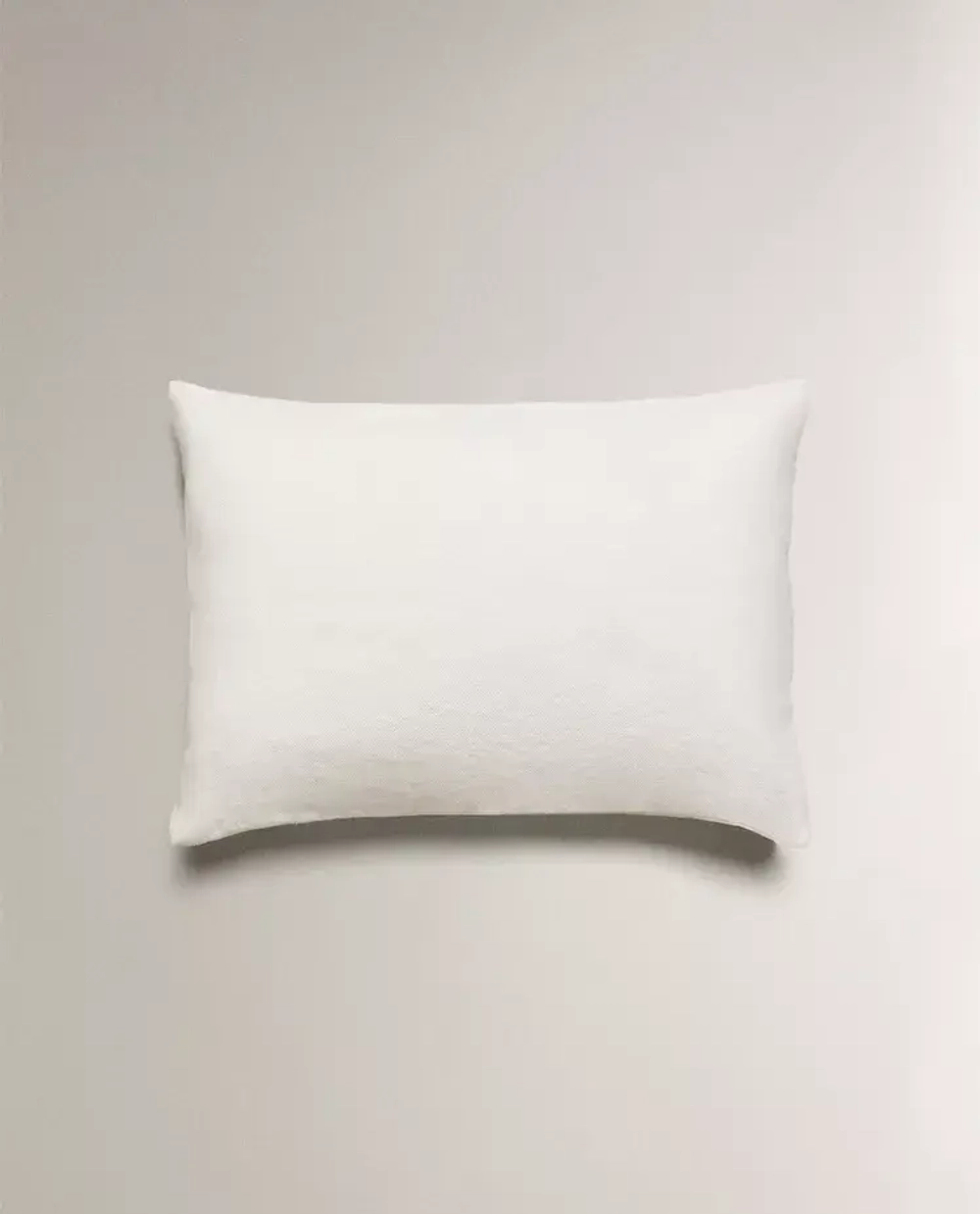 ZARA HOME НАВОЛОЧКА ДЛЯ ДЕКОРАТИВНОЙ ПОДУШКИ С ПРИНТОМ "КРАБ", ЖЕЛТОВАТО-БЕЛЫЙ