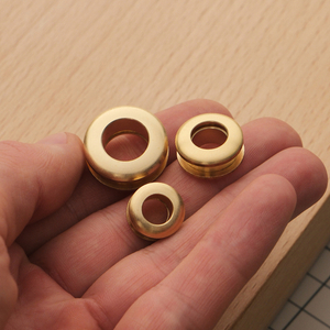 Люверс латунный на винтовой резьбе