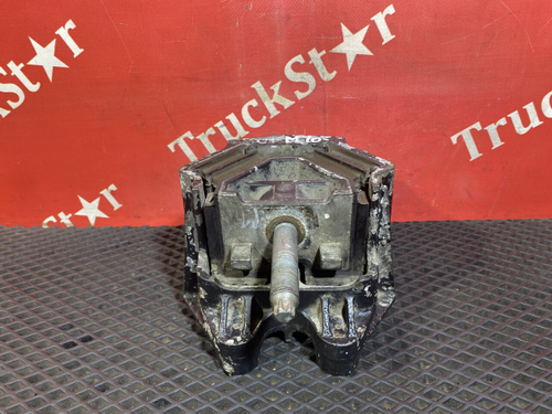 Подушка двигателя передняя 2019г