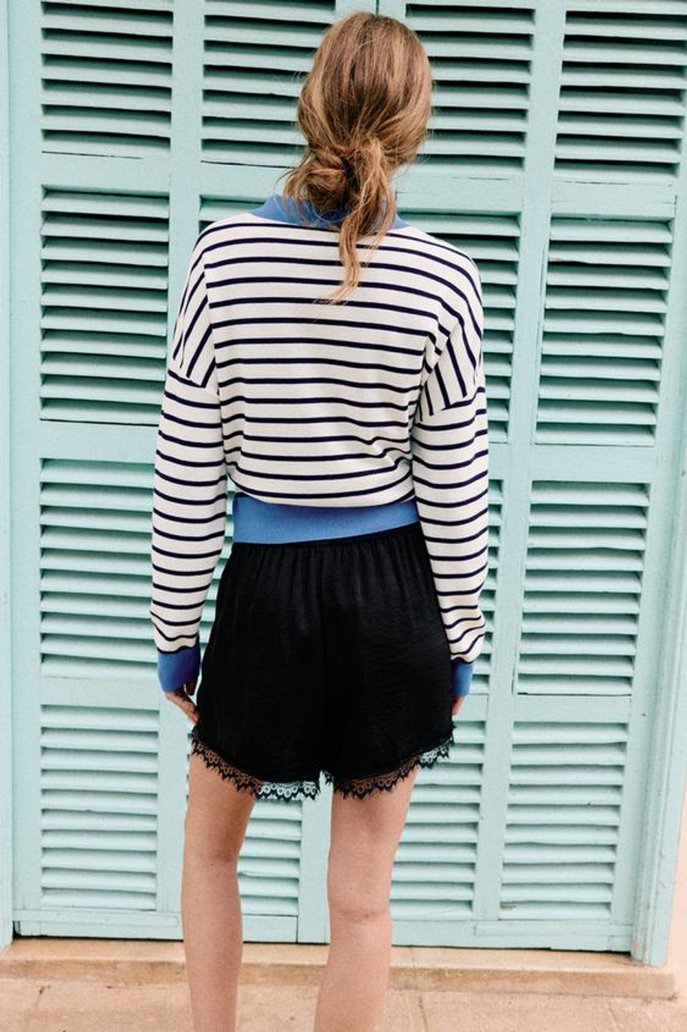ZARA АТЛАСНЫЕ ШОРТЫ С КРУЖЕВОМ, ЧЕРНЫЙ