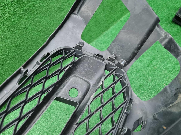 Решетка перед. бампера Mercedes G W463 (18-24) AMG