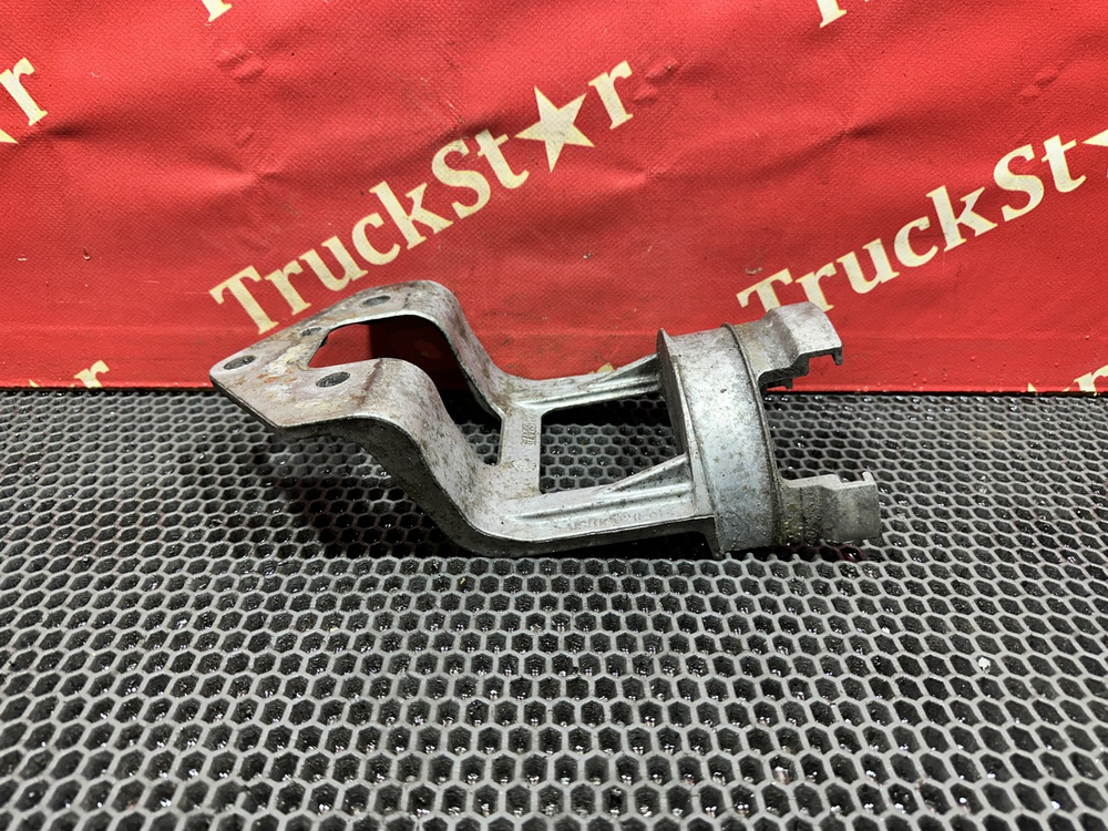 Кронштейн бачка ГУРа