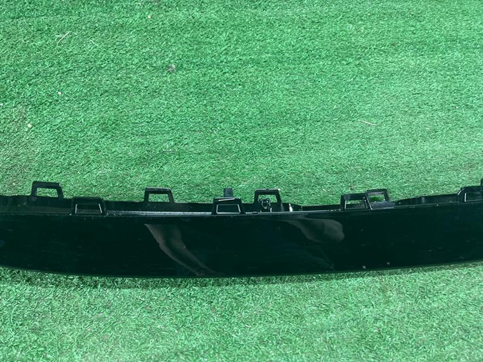 Молдинг перед. бампера Mercedes GLS x167 19-23 AMG