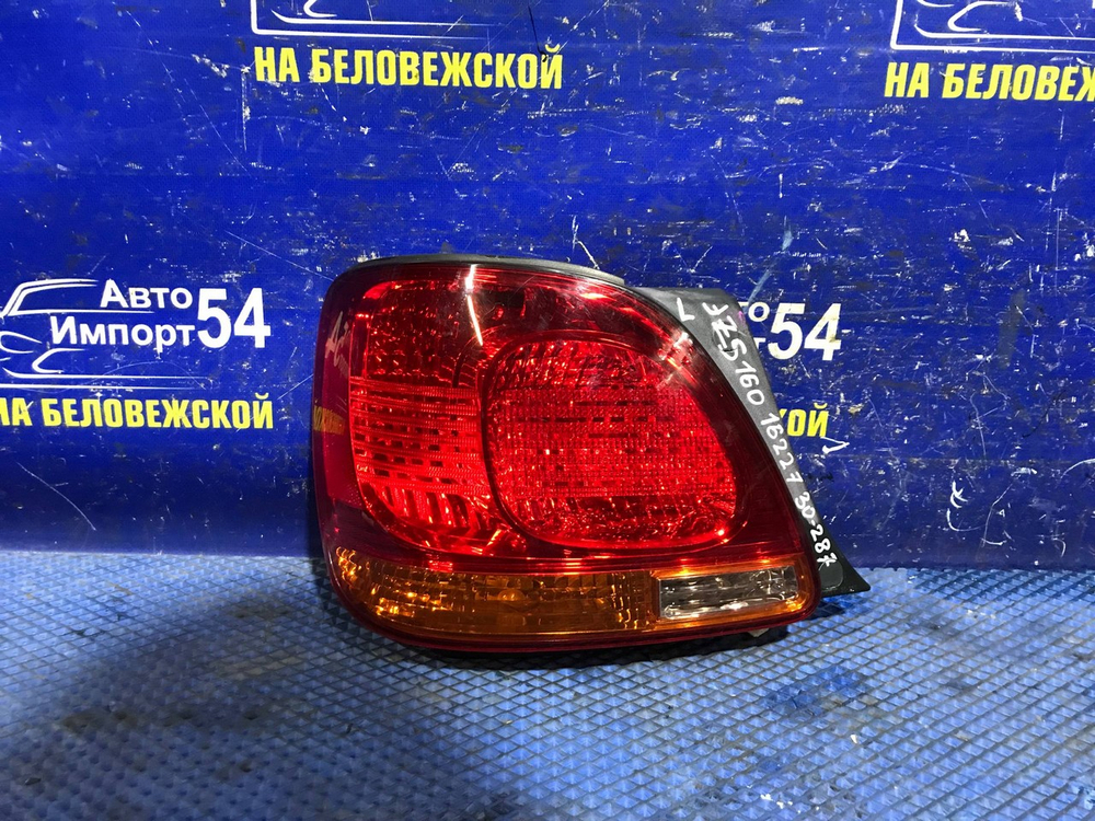 Стоп левый TOYOTA ARISTO 1997-2004