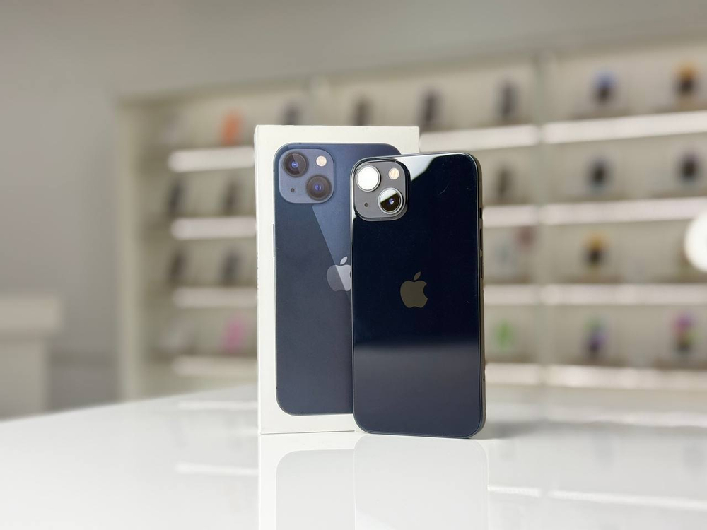 iPhone 13, 128 ГБ б/у