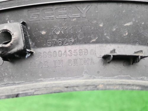 Расширитель передний правый Geely Monjaro (21-нв)