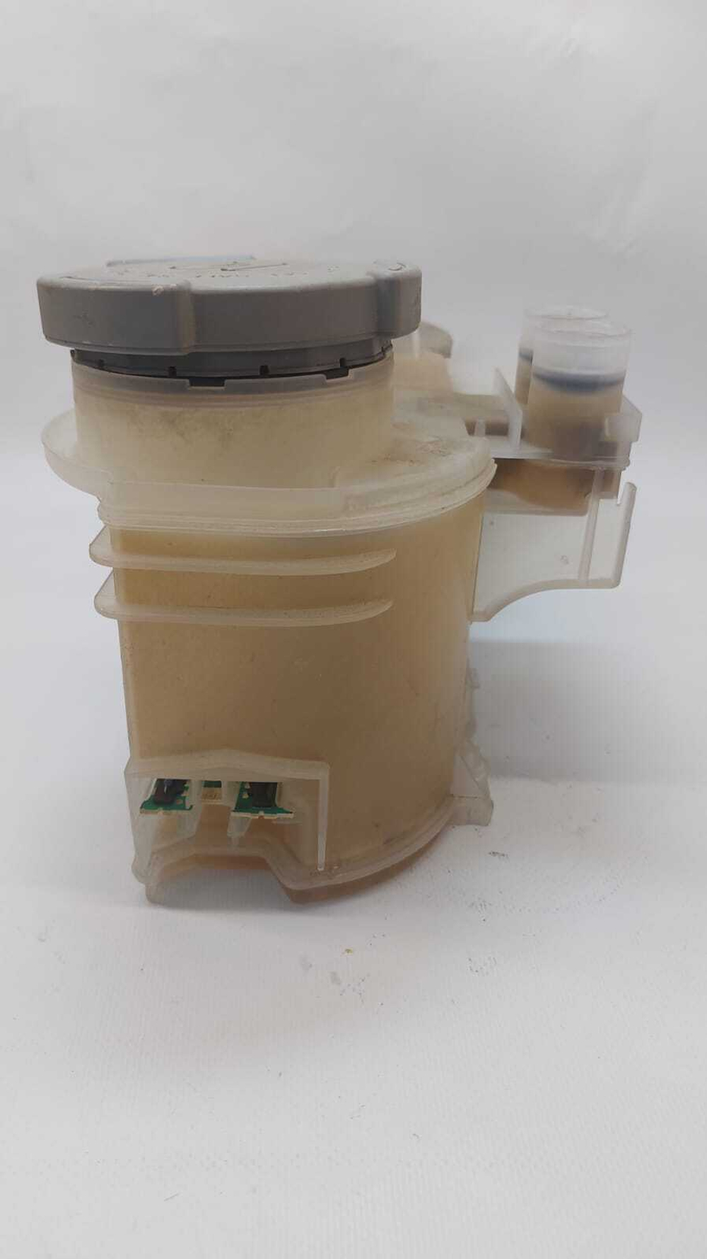 15 Бачок соли для посудомоечных машин Bosch Siemens 9000689161 б/у