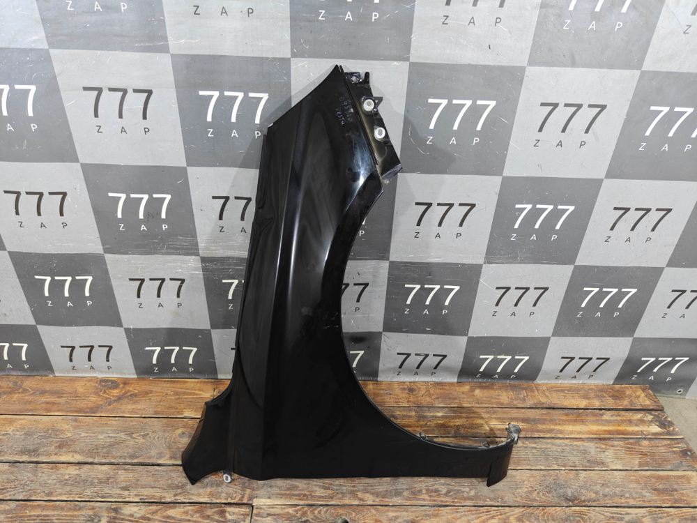 Крыло переднее правое Lada Vesta 15-нв Б/У Оригинал 8450039386