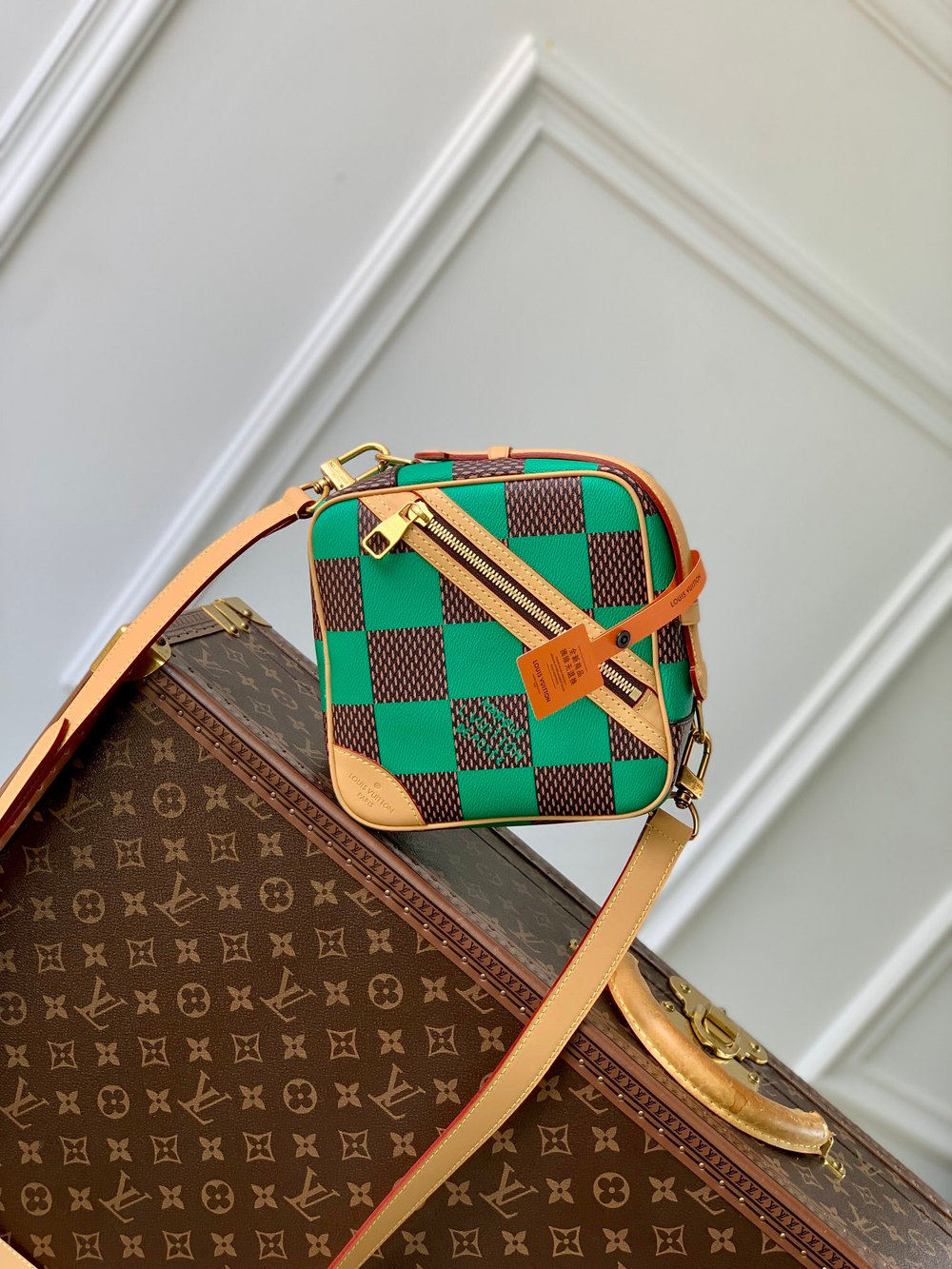 Louis Vuitton Chess Messenger