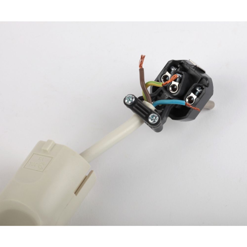 Вилка ЭРА V3 c заземлением 16A с кольцом непрямой ввод белая