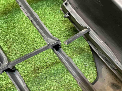 Решетка перед. бампера Porsche Cayenne 958 (14-18)