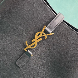 Saint Laurent Small Le 5 A 7 23 cm