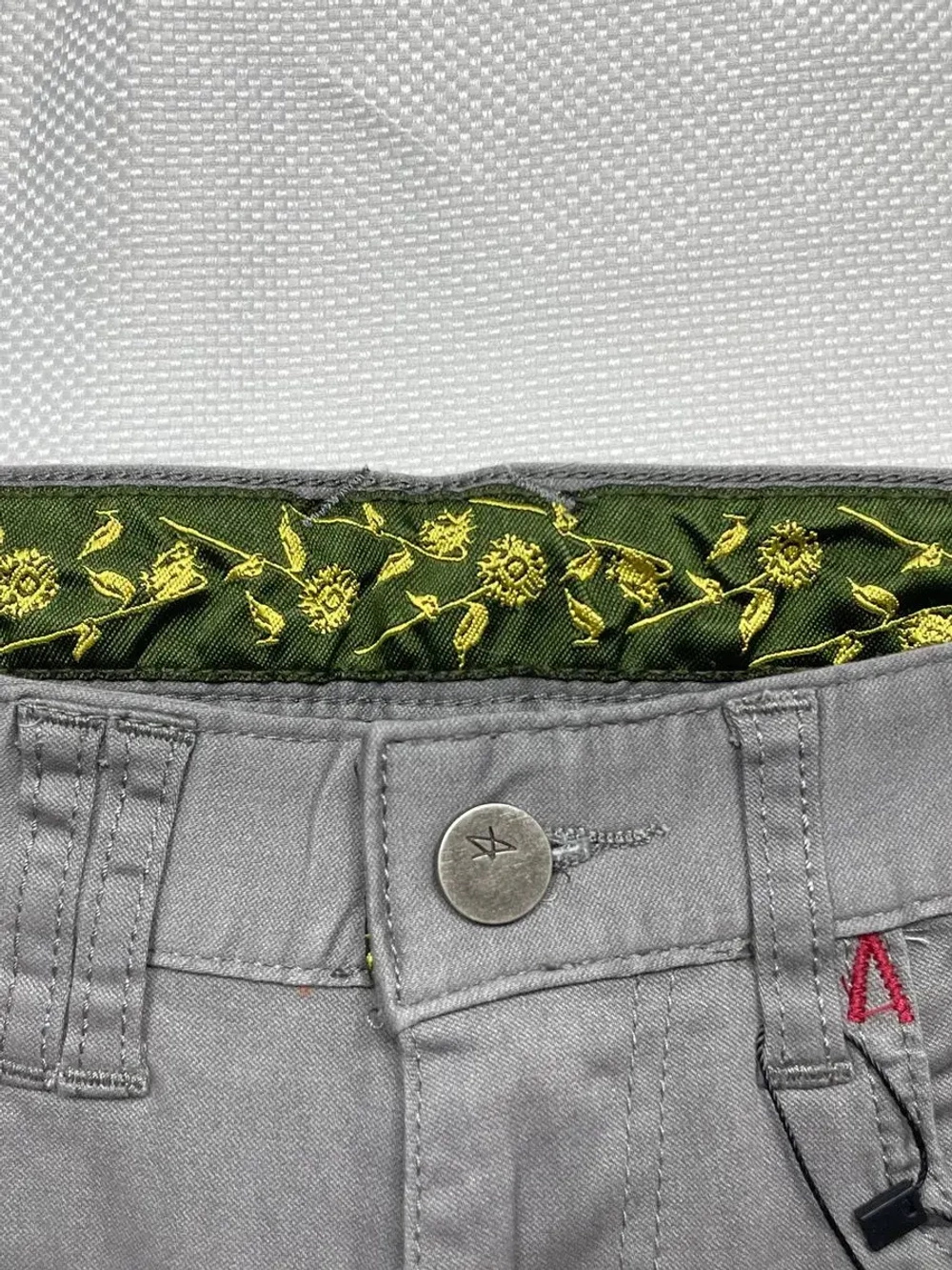 Шорты от Altamont Ecko South pole True religion Jnco