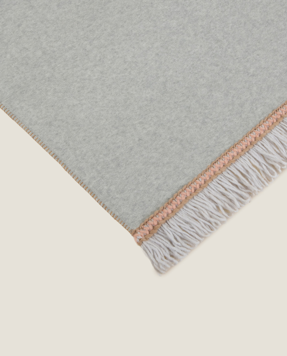 Плед 160х200 Frati Home Soft Bamboo Grigio Perla серый с оранжевым с тесьмой Matisse