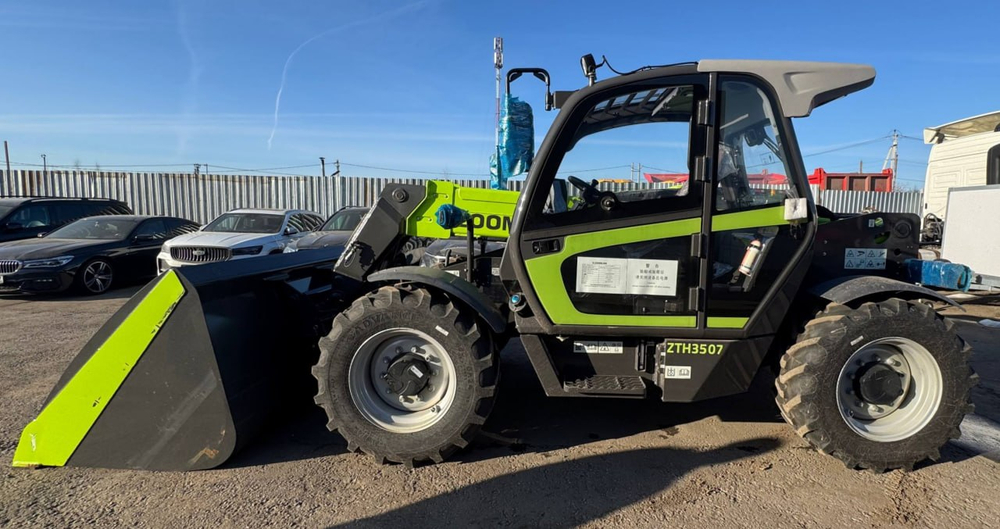 Zoomlion ZTH* Телескопический погрузчик ZTH3507 (Дизельный, 4,1 л, 101 л.с., АТ)