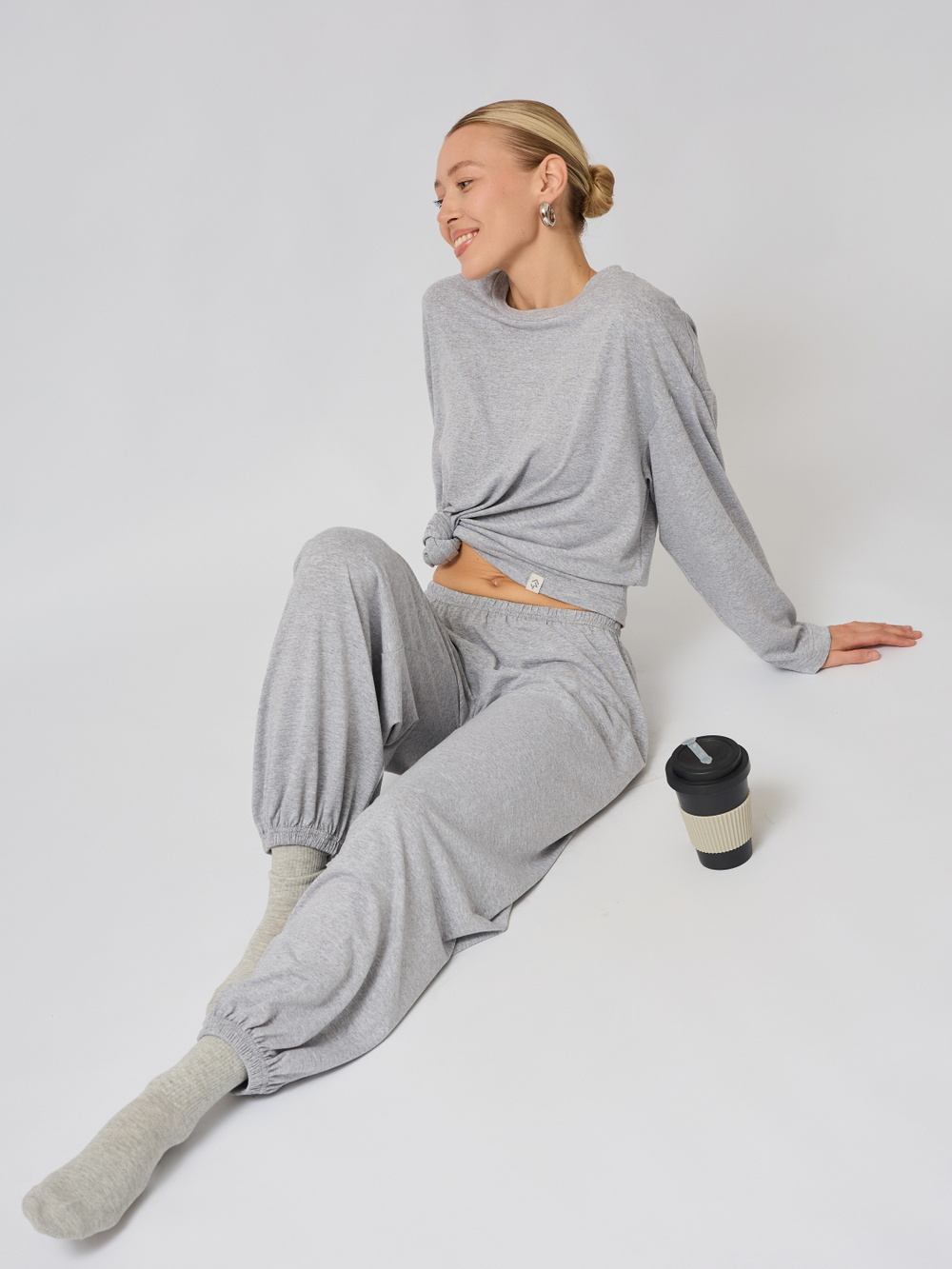 Лонгслив базовый оверсайз из вискозы