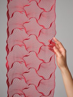 05-160 ОПТ Вышивка на неэл. сетке 24 см, красный 100