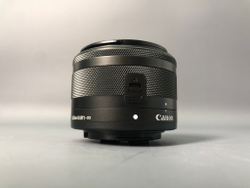 Canon EOS M50 Kit 15-45mm STM, 1000 кадров пробега.