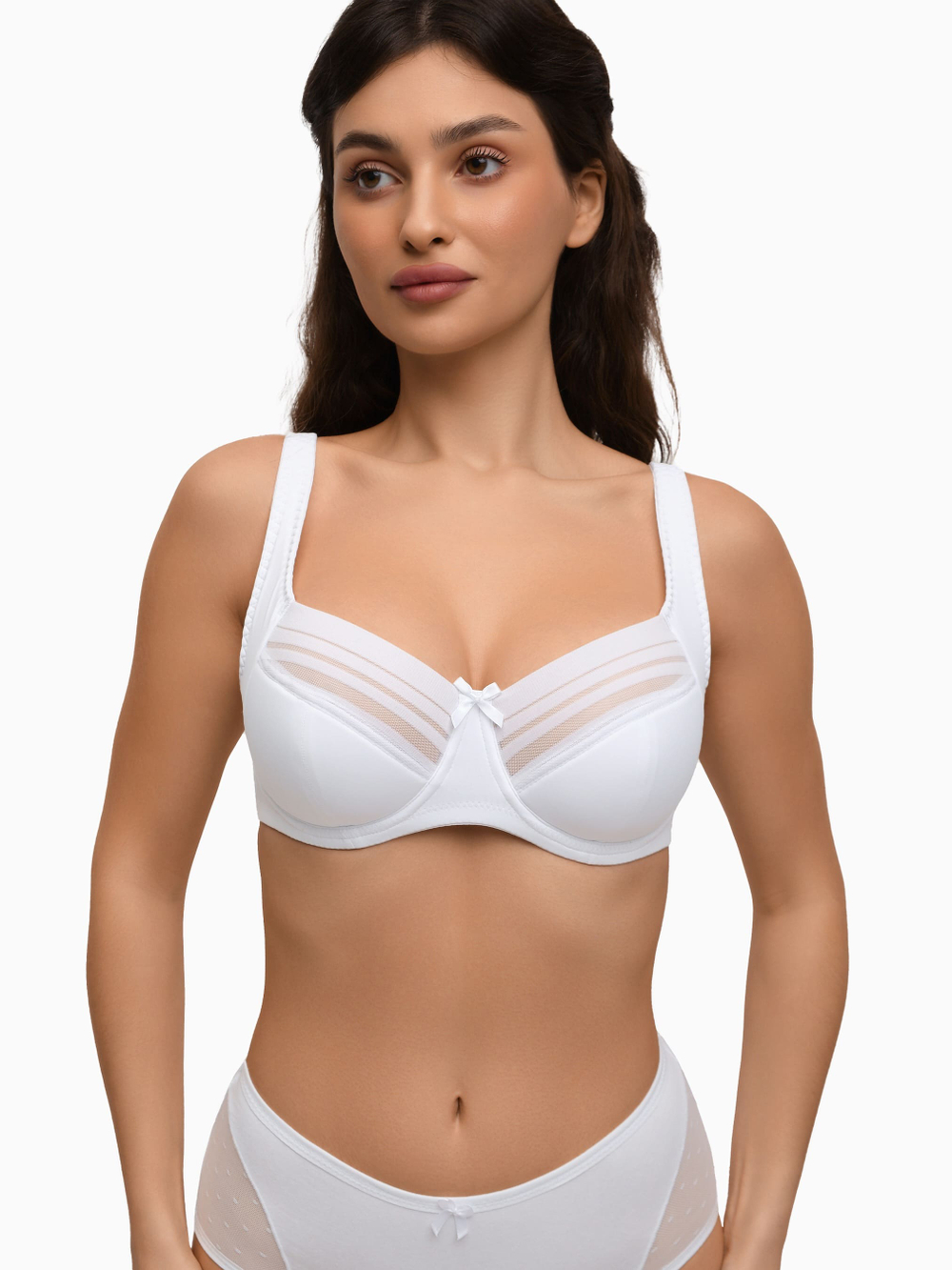 Бюстгальтер OIRO с чашками на спонже и на косточках Lily