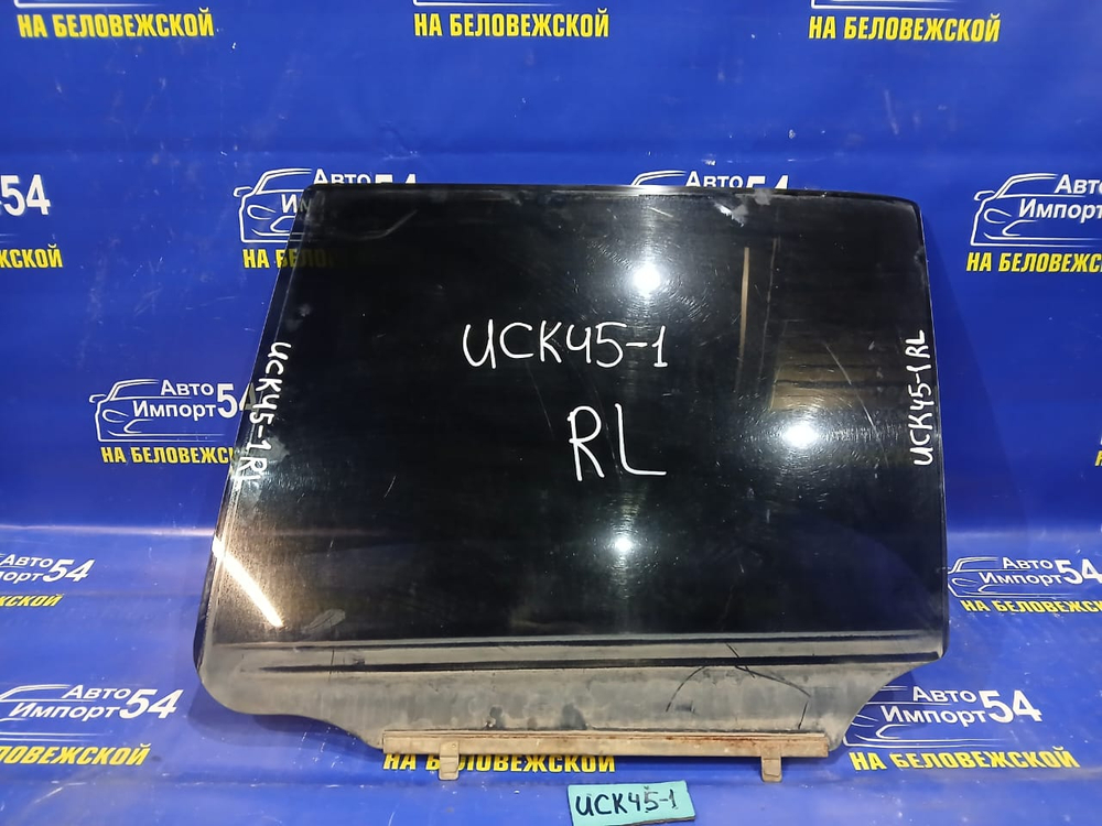 Стекло двери задней левой TOYOTA SEQUOIA 2000