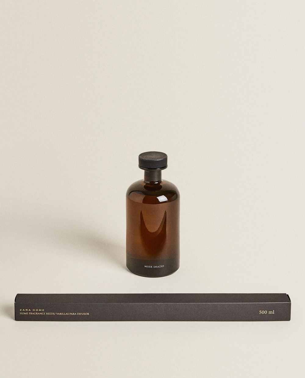 Zara Home MUSK SHADES REED DIFFUSERS — ароматический диффузор с тростниковыми палочками, Мускусные оттенки, 500 мл