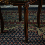 Антикварный стул