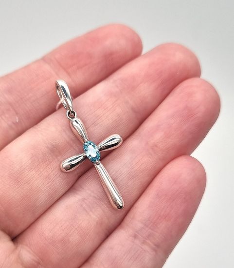 Крест Спаси и Сохрани. С камнем.