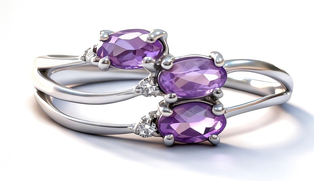 Ювелирное кольцо из серебра 925 пробы,вставка аметист,фианиты,размер 19