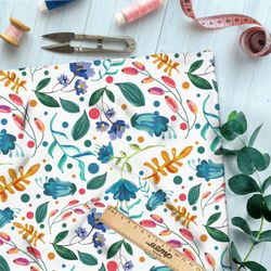 Ткань барби разноцветные листья и шиповник на белом фоне