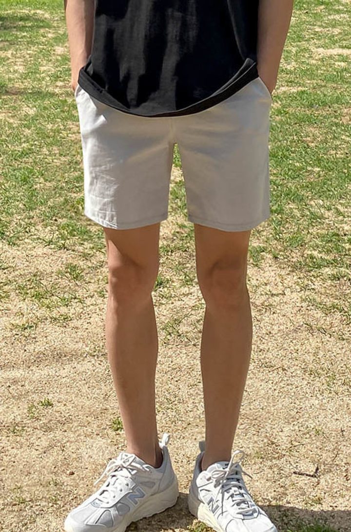 Shorts «VUHELM»