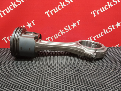 Поршень с шатуном 2023г.