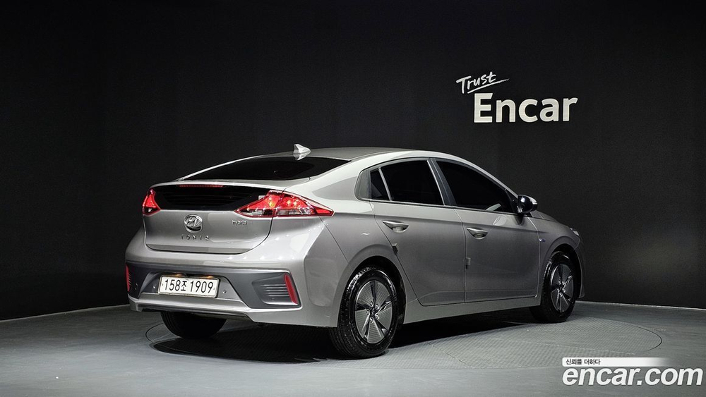 Hyundai The New Ionic Hybrid 1.6 HEV (09.2019)