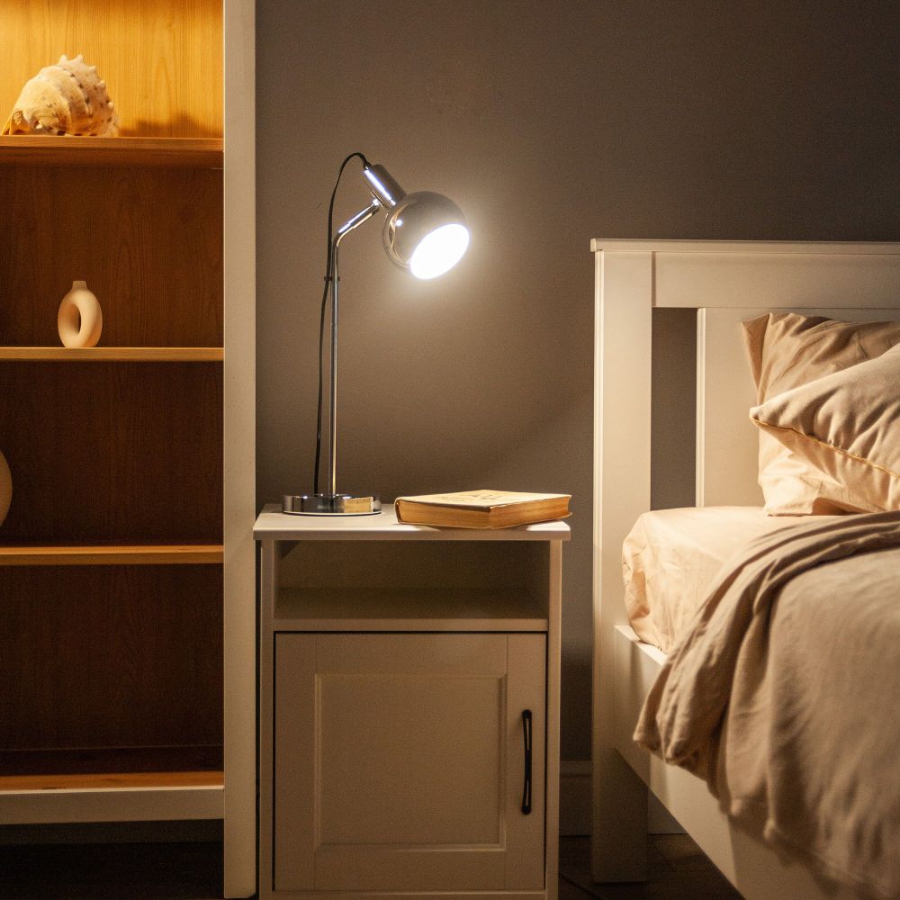 UML-B702 E14 SILVER Светильник настольный. 60W. Цоколь Е14. Механический выключатель. Серебристый. ТМ Uniel