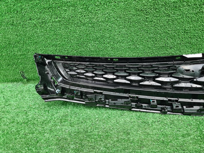 Решетка радиатора Geely Tugella (2022-н.в.)